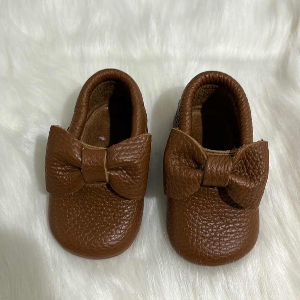 New.Softy Leather Genuine Leather. Baby shoes TODDLERS.. Size: 5